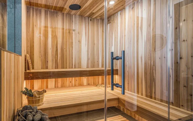 Opulence At Big White