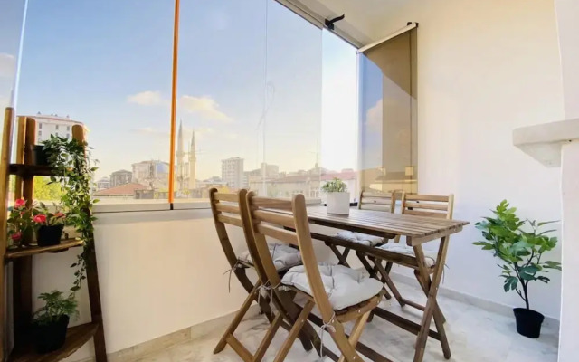 MISSAFIR Spacious Duplex Flat near Bagdat Street