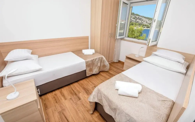 Apartments Maja