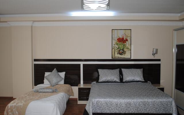 Diamond Suite & Residence