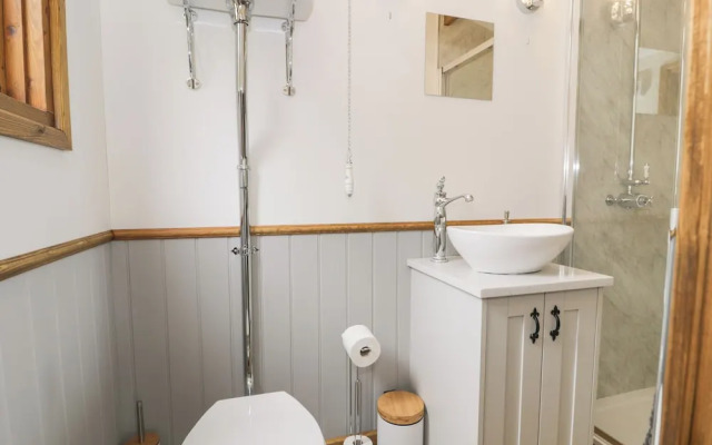 Tan Y Castell Shepherds Hut