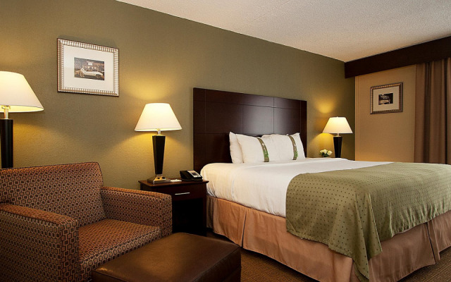 Holiday Inn South Plainfield-Piscataway, an IHG Hotel