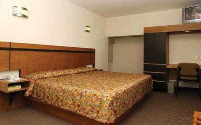 Hotel InterForum Express