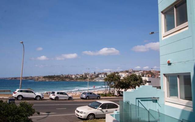 Beautiful Beachside Apartment in Bondi