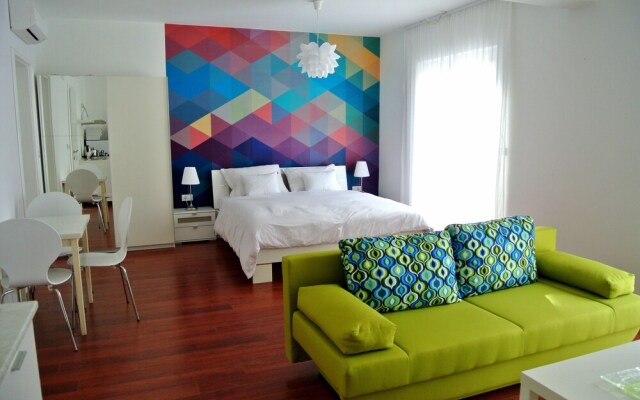 55 & 54 Stairs Apartments