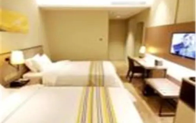 Home Inn Ji'nan Jing'er Weiyi Road Wanda Plaza