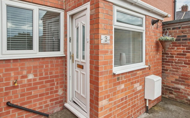 Host Stay Crawford House