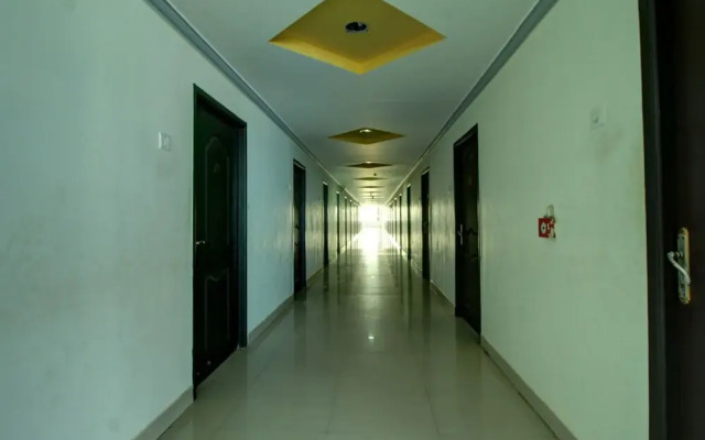 SPOT ON 40168 Vasantham Inn