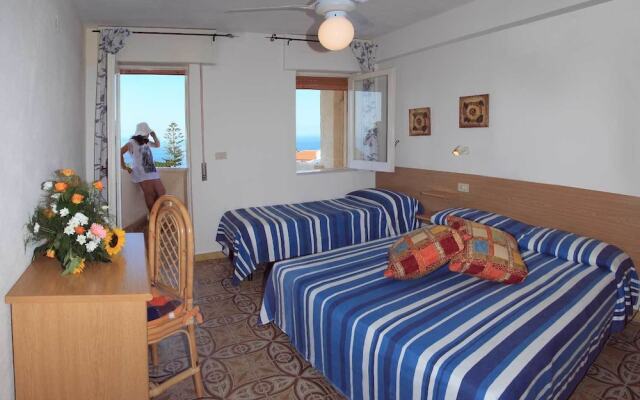 Hotel Punta Faro