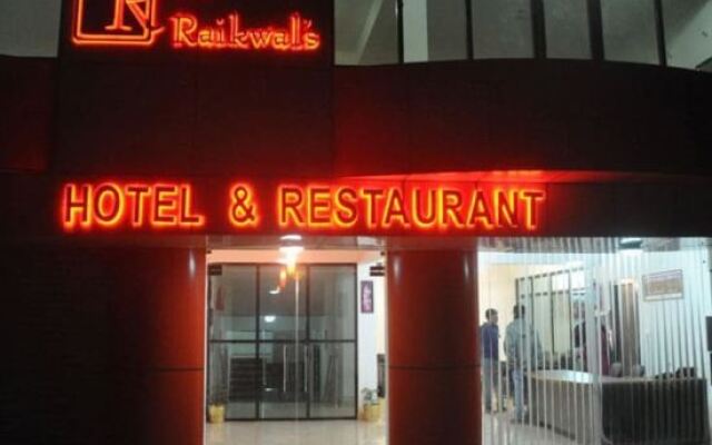 The Raikwals Hotel and Resturant