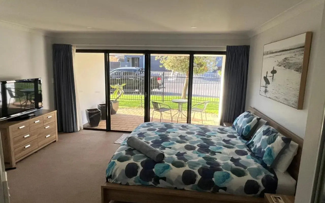 Moana Seaside Retreat