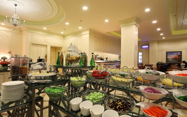 Dragon Lake Princess Hotel