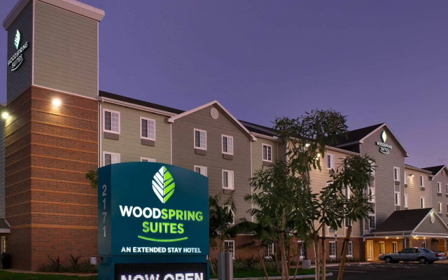 Extended Stay America Select Suites - Lake Worth