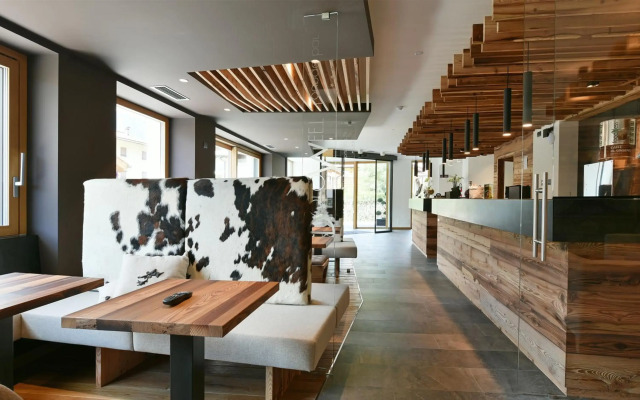 Dolomeet Boutique Hotel