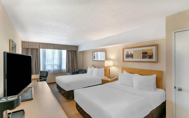 Quality Hotel & Suites Montreal East