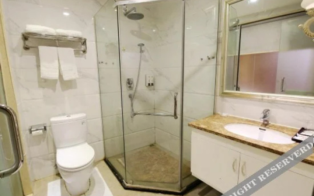 Jinjing Hotel (Nanning Qingxiu Wanda Dongge Road Subway Station)