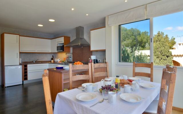Villa with Incredible Sea Views And Pool Sleeps 7