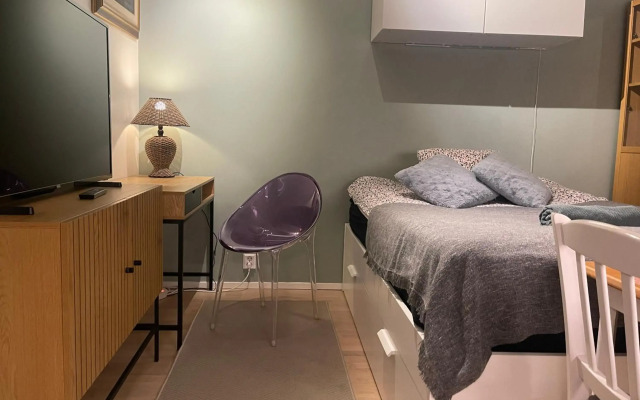 The Seaside Apartment