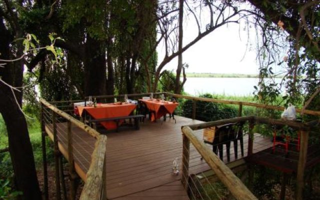 Chobe River Cottages