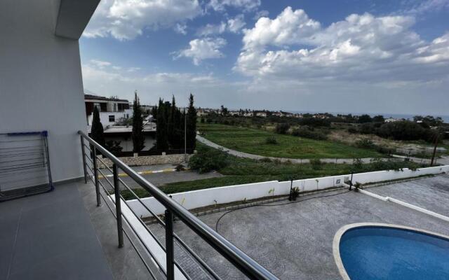 Flat With Sea View Close to Beach in Edremit