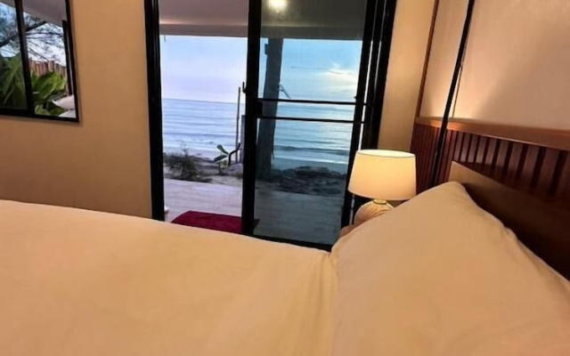 The Hi Ocean
