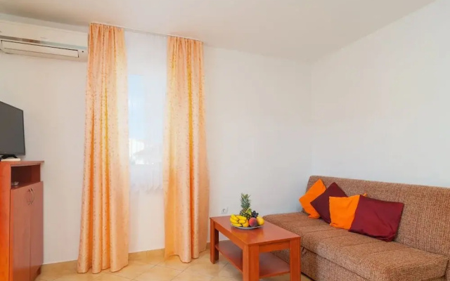 Apartments Island Beat - Two Bedroom Apartment With Balcony