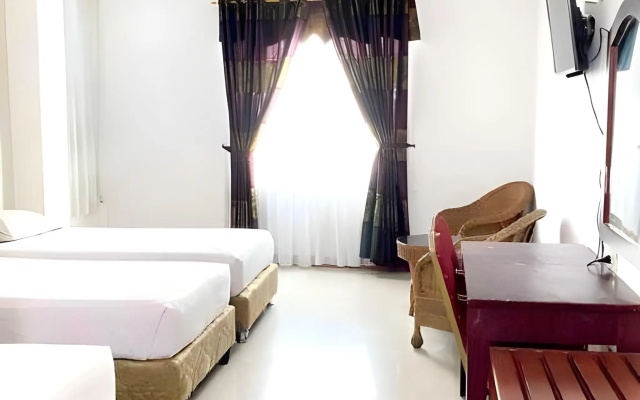 Hotel Prima Indah – Guest Rooms – Sibolga
