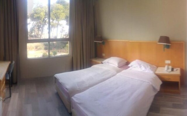 Marom Residence Romema