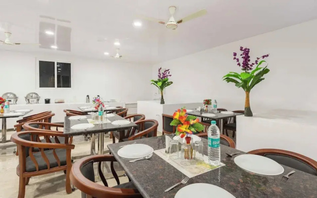 Treebo Royal Plaza,700 Mts From Promenade Beach