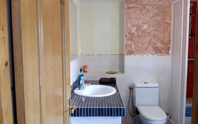 Lola Apartment Encorts