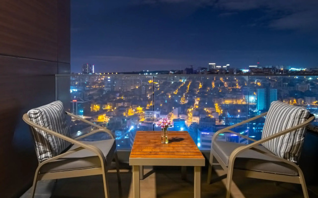 Mövenpick Living Istanbul West