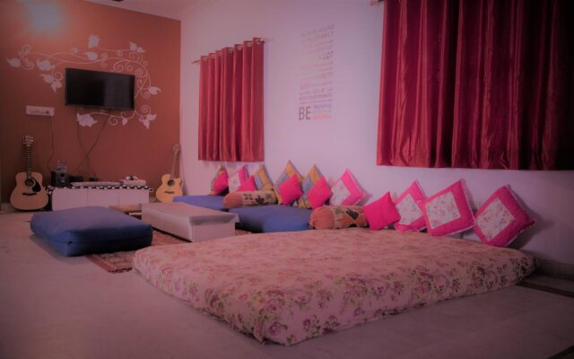 CrashPad Hostotel Jaipur