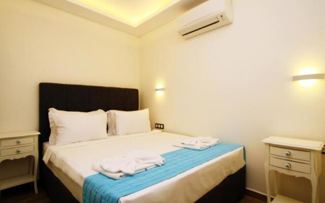 Cesme Kale Tas Apart