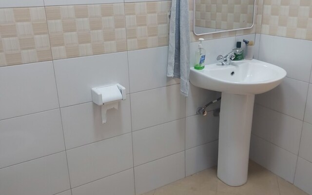 Beautiful 2-bed Apartment in Akright City Bwebajja