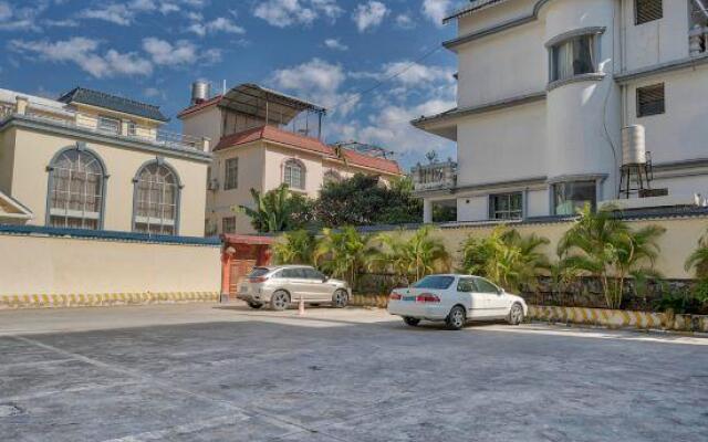 Jinhu Hotel