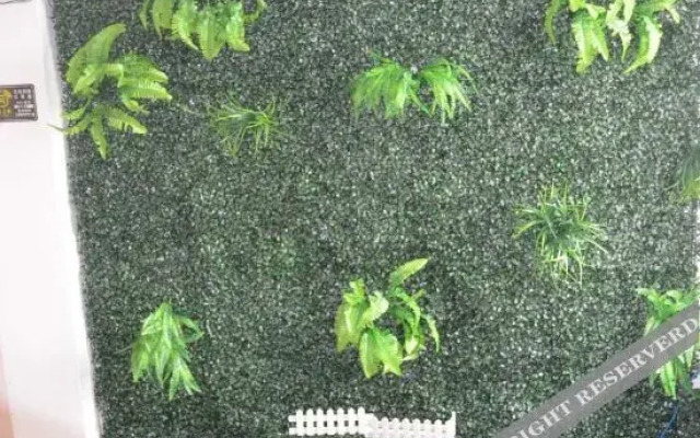 宁乡一家亲爱尚宾馆(天虹商场步行街店)