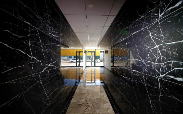 Adam Apart Hotel
