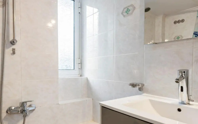 Homely Apartment in Piraeus With Balcony