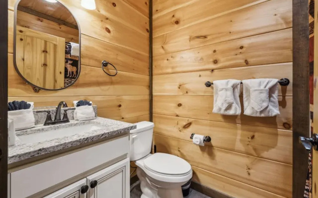 Eden Of The Smokies 5 Bedroom Cabin