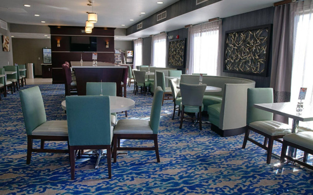 Holiday Inn Express & Suites Sidney by IHG