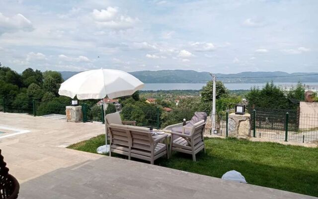 Naturel Stone Villalari