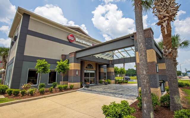 Best Western Plus Vermilion River Inn & Suites