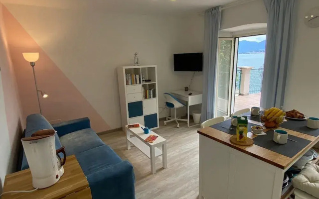Internazionale Apartment in Feriolo With Lake View and Terrace