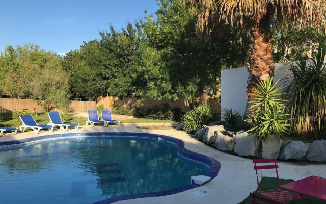 Hotel le president GARE TGV NIMES PONT DU GARD