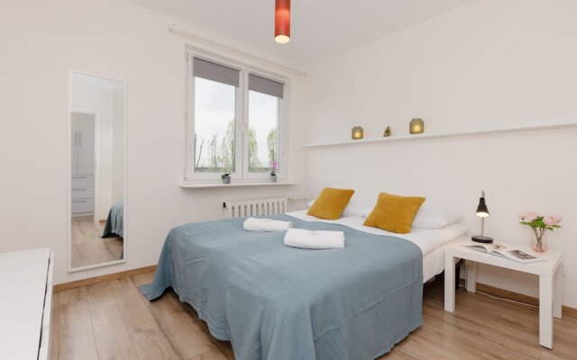 Bonifraterska Apartment by Renters