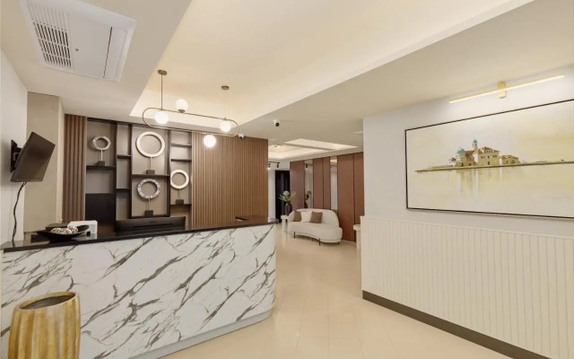 Dimitris Residence