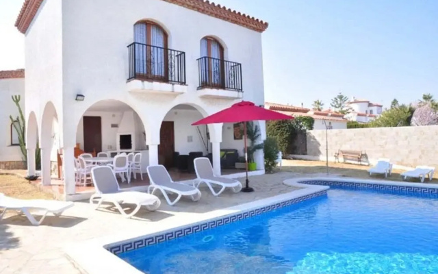 Villa Bonita Para 11 Personas en Ametlla de Mar