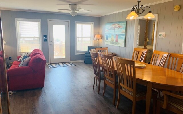 J Chalet - 4 Br Home