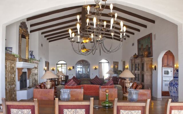 Casa Playa 5 Bedrooms 5.5 Bathrooms Home