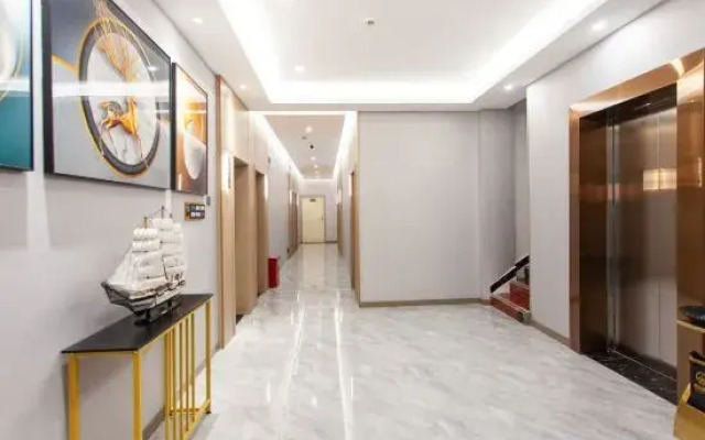 Xiduo Hotel （Ganzi Batang County Government Store）